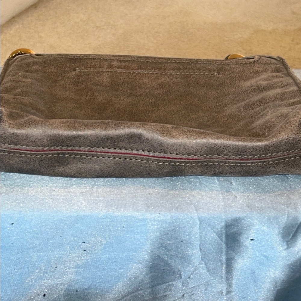 Hammett Medium Leather Tony Bag in Pewter - Picture 14 of 15